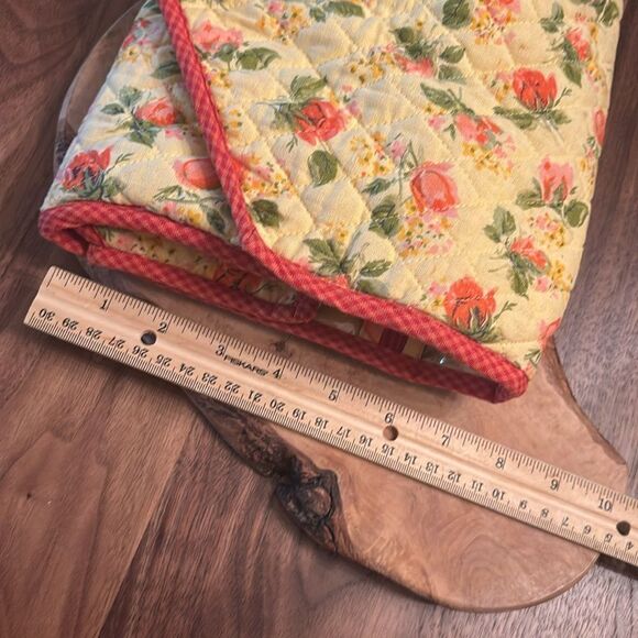 April Cornell Quilted Floral Hanging Toiletry Bag - Picture 9 of 9